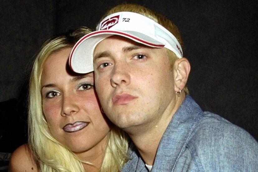 What Happened To Eminem'S Wife