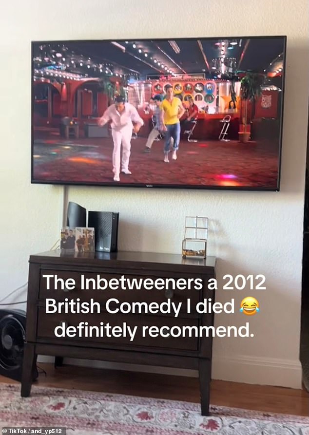 American viewer discovers and loves classic British comedy, urges others to watch