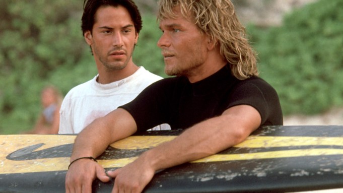 POINT BREAK, Keanu Reeves, Patrick Swayze, 1991. TM and Copyright (c) 20th Century Fox Film Corp. All rights reserved. Courtesy: Everett Collection.