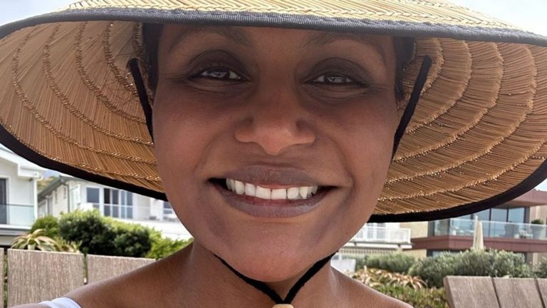 Mindy Kaling Shares Rare Glimpse of Her New Baby Anne