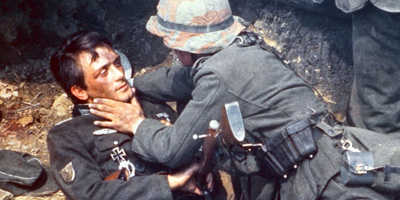 Two soldiers on the battlefield in Cross of Iron