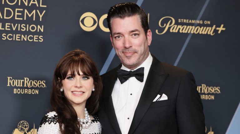 Do Zooey Deschanel's Parents Approve of Her Fiancé Jonathan Scott?