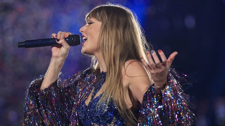 Taylor Swift Achieves Major Evermore Milestone on 'Eras' Tour