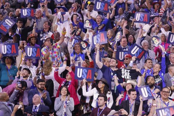 Rally signs for Kamala Harris