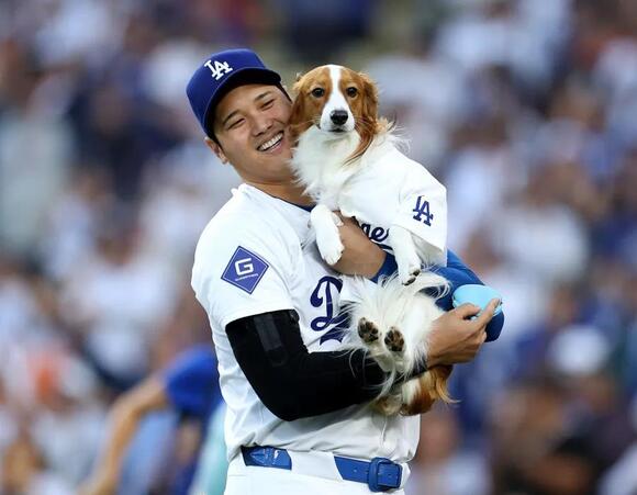 Ohtani and Decoy at Dodger Stadium