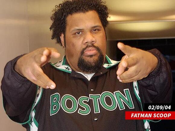 Fatman Scoop performing