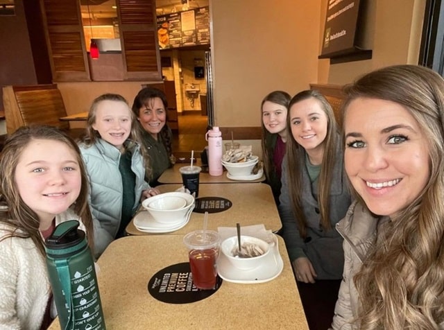 Jana Duggar, Jennifer Duggar, Jordyn Duggar, Josie Duggar, Johannah Duggar, Michelle Duggar From Counting On, TLC, Sourced From @janamduggar Instagram