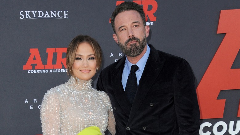 Jennifer Lopez and Ben Affleck posing