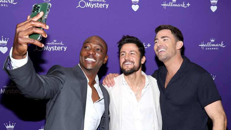 Tyler Hynes, Jonathan Bennett, and BJ Britt take a selfie