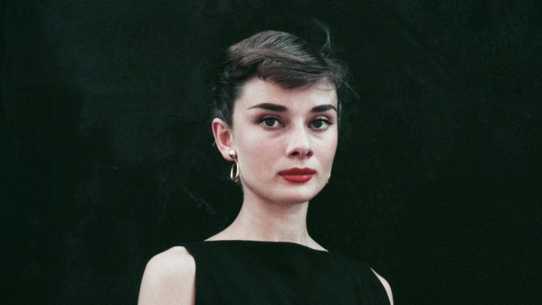 Audrey Hepburn's timeless kitchen color choice is ideal for small spaces