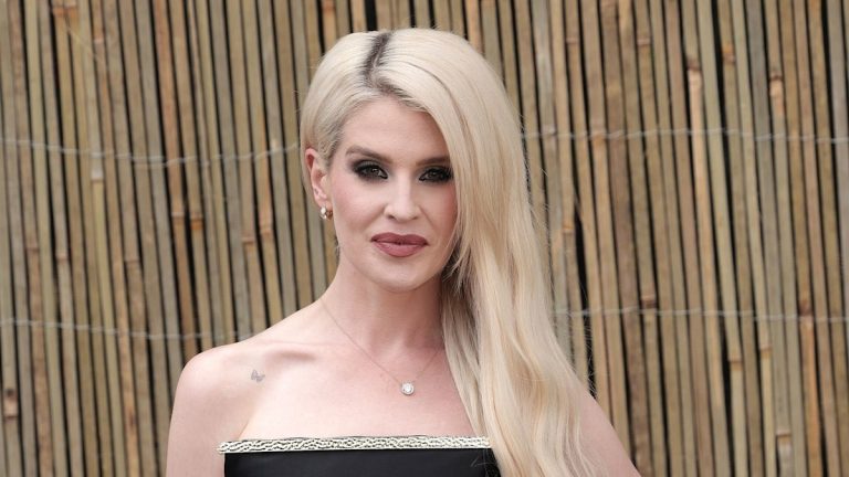 Kelly Osbourne stuns in sky-high heels and eye-catching hair
